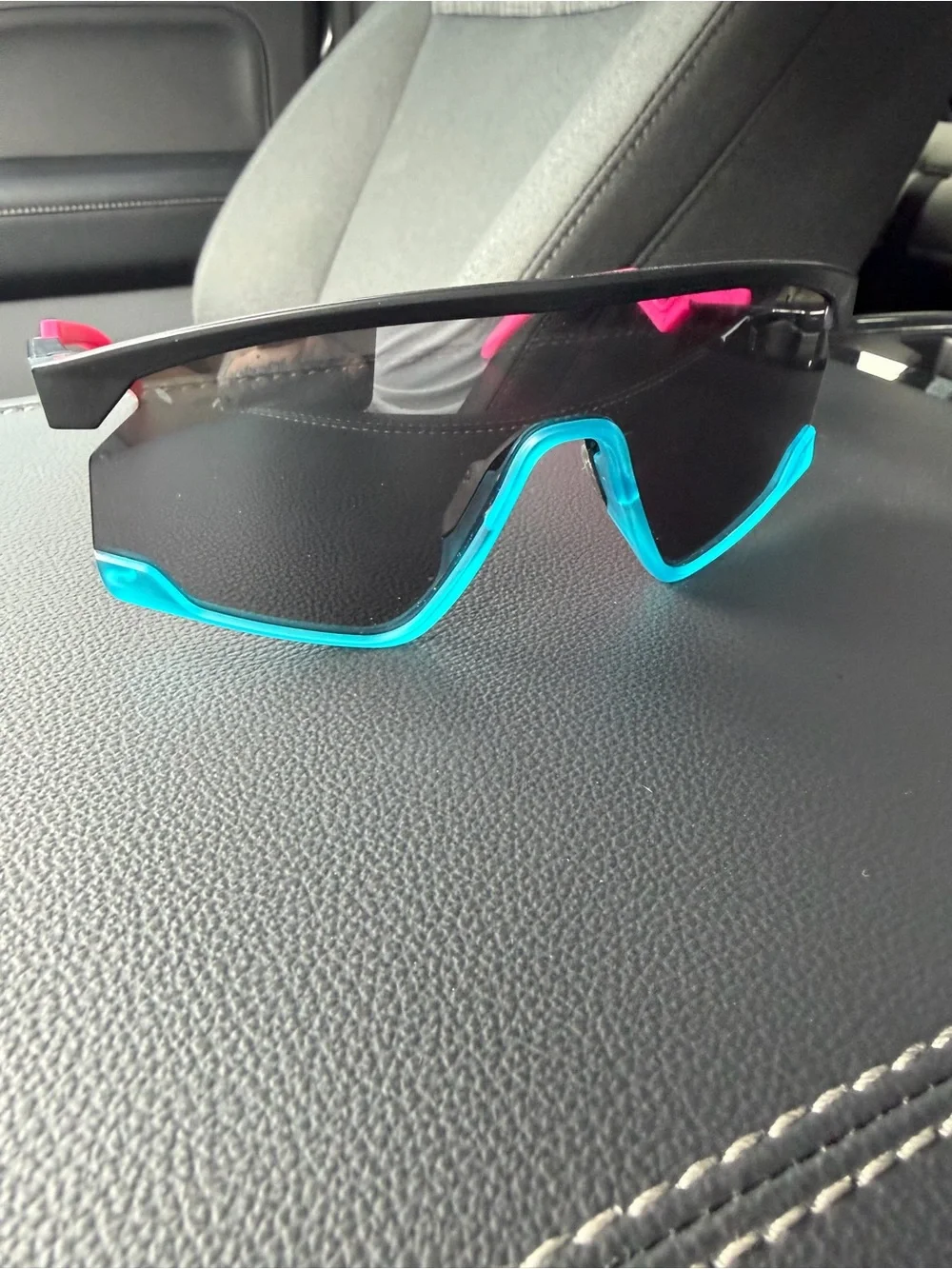 Men’s NWT prism bxtr sunglasses